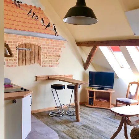 Schwalbenwohnung *